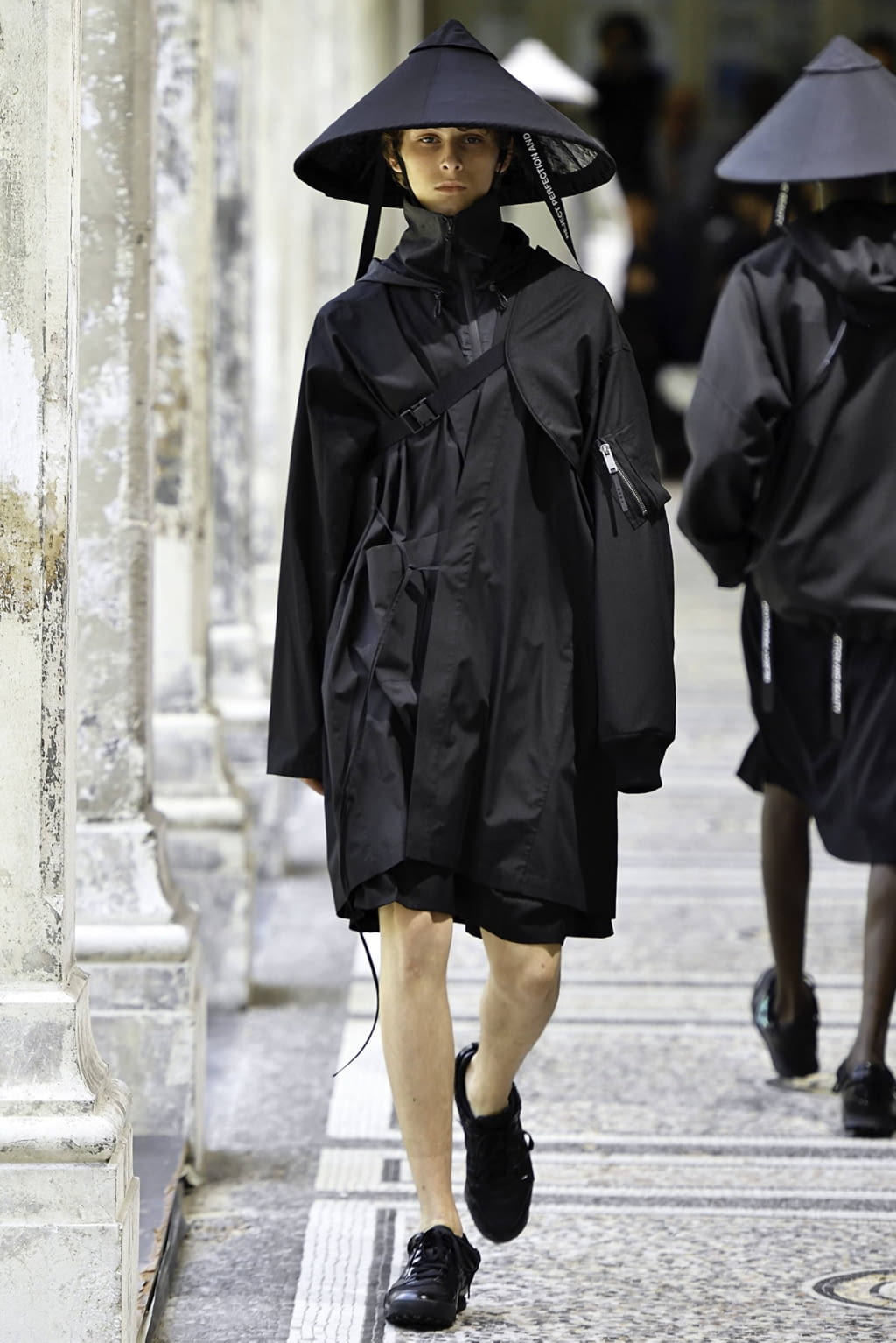 Fashion Week Paris Spring/Summer 2020 look 8 de la collection Christian Dada menswear