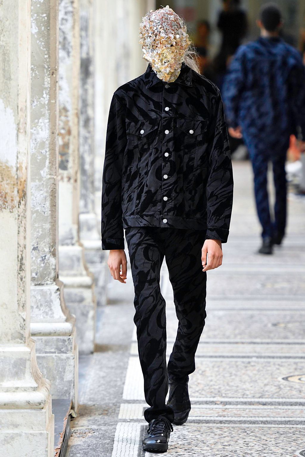 Fashion Week Paris Spring/Summer 2020 look 26 from the Christian Dada collection 男装