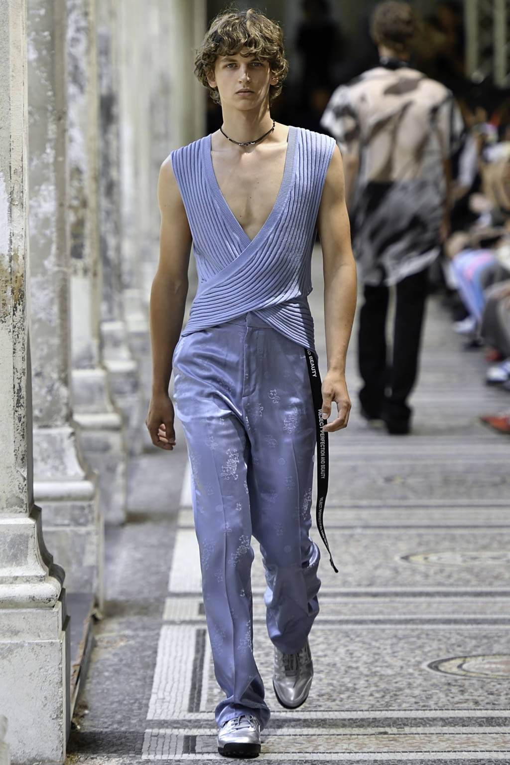 Fashion Week Paris Spring/Summer 2020 look 28 from the Christian Dada collection 男装