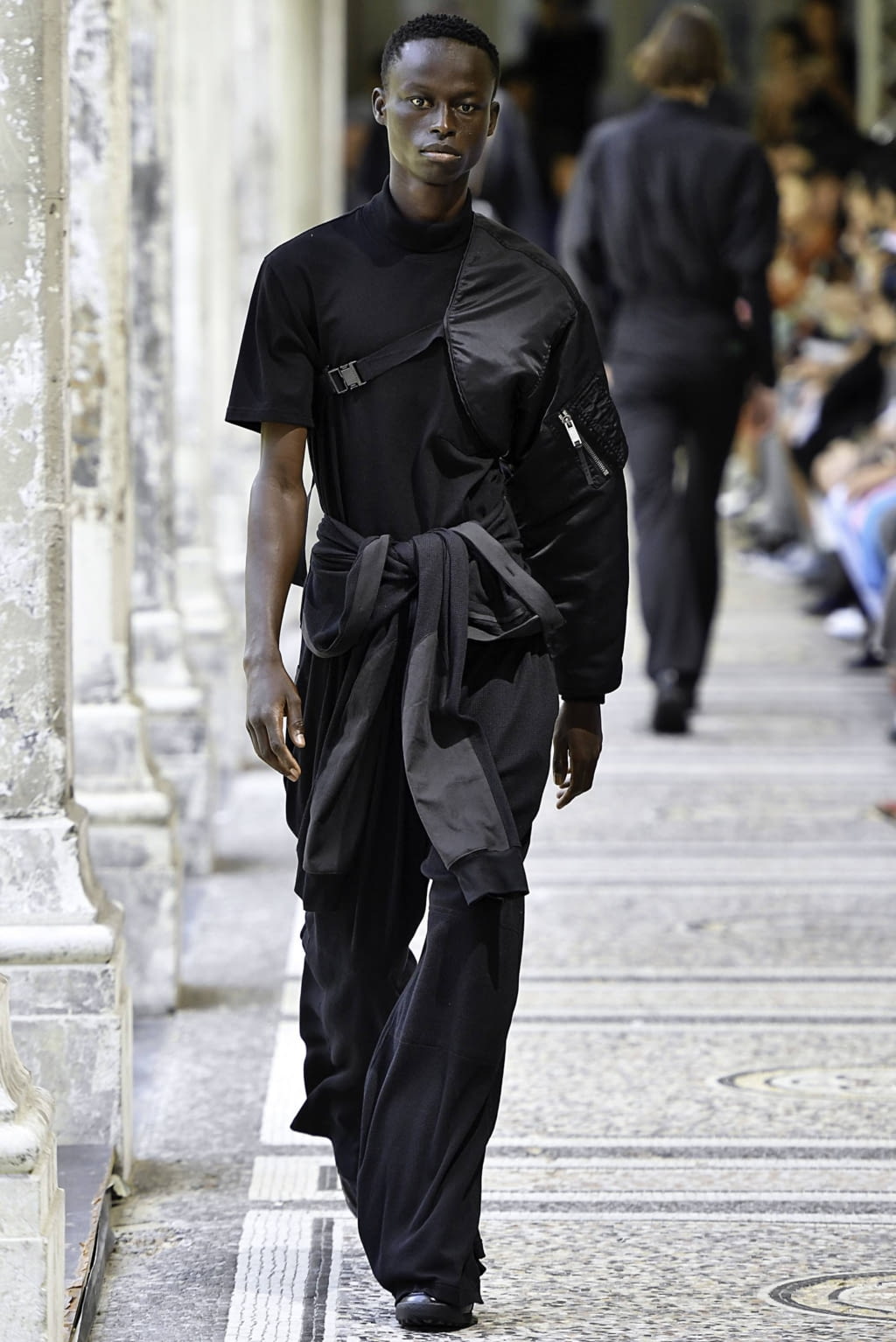 Fashion Week Paris Spring/Summer 2020 look 32 from the Christian Dada collection 男装