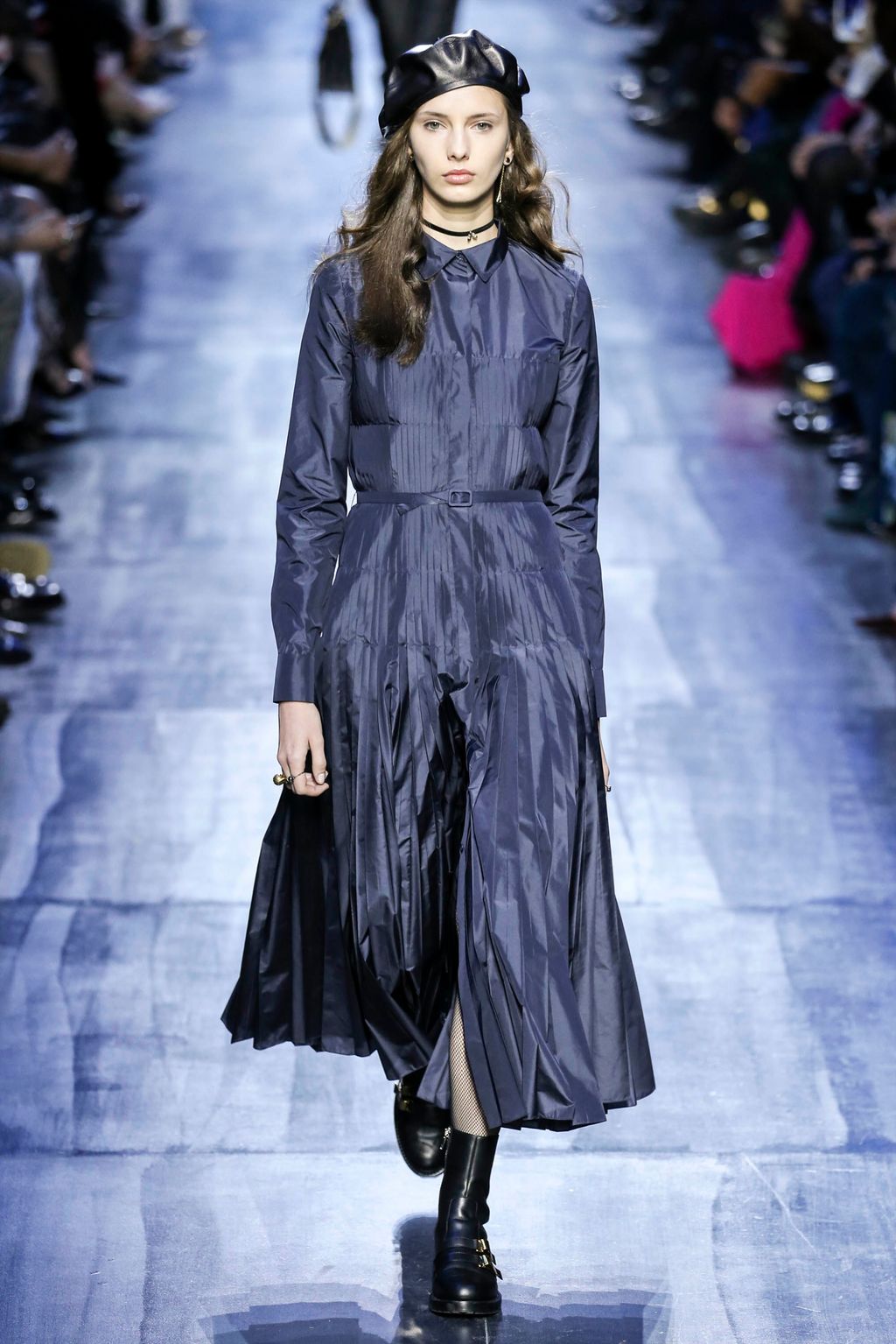 Fashion Week Paris Fall/Winter 2017 look 2 de la collection Christian Dior womenswear