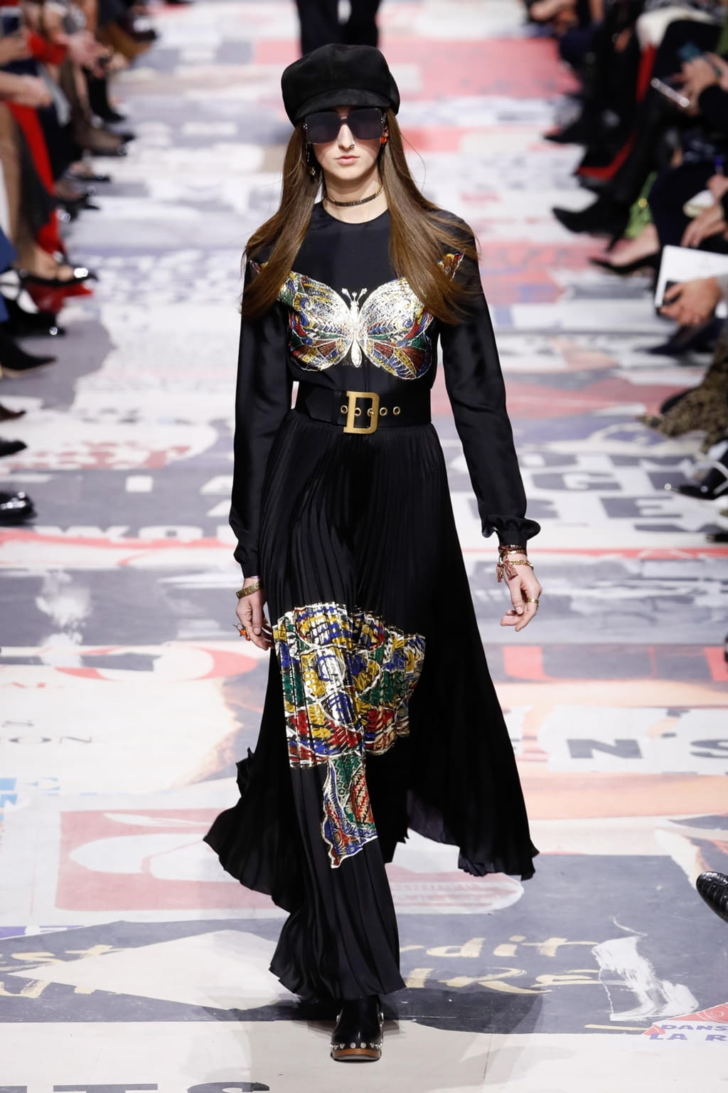 Fashion Week Paris Fall/Winter 2018 look 52 from the Christian Dior collection womenswear