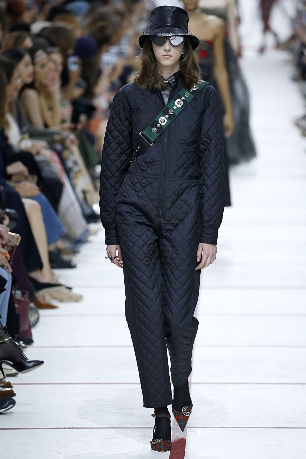 Fashion Week Paris Fall/Winter 2019 look 4 de la collection Christian Dior womenswear