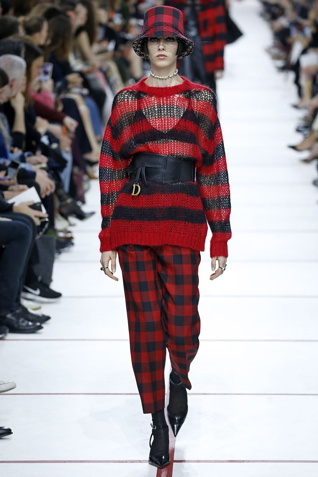 Fashion Week Paris Fall/Winter 2019 look 18 de la collection Christian Dior womenswear