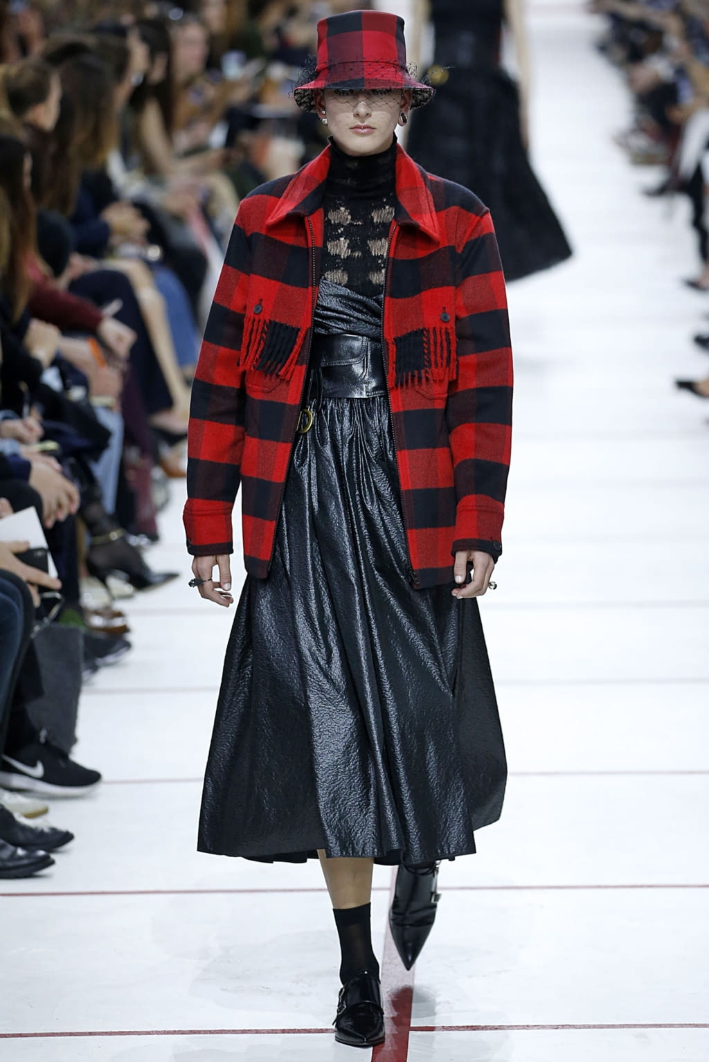 Fashion Week Paris Fall/Winter 2019 look 19 from the Christian Dior collection 女装