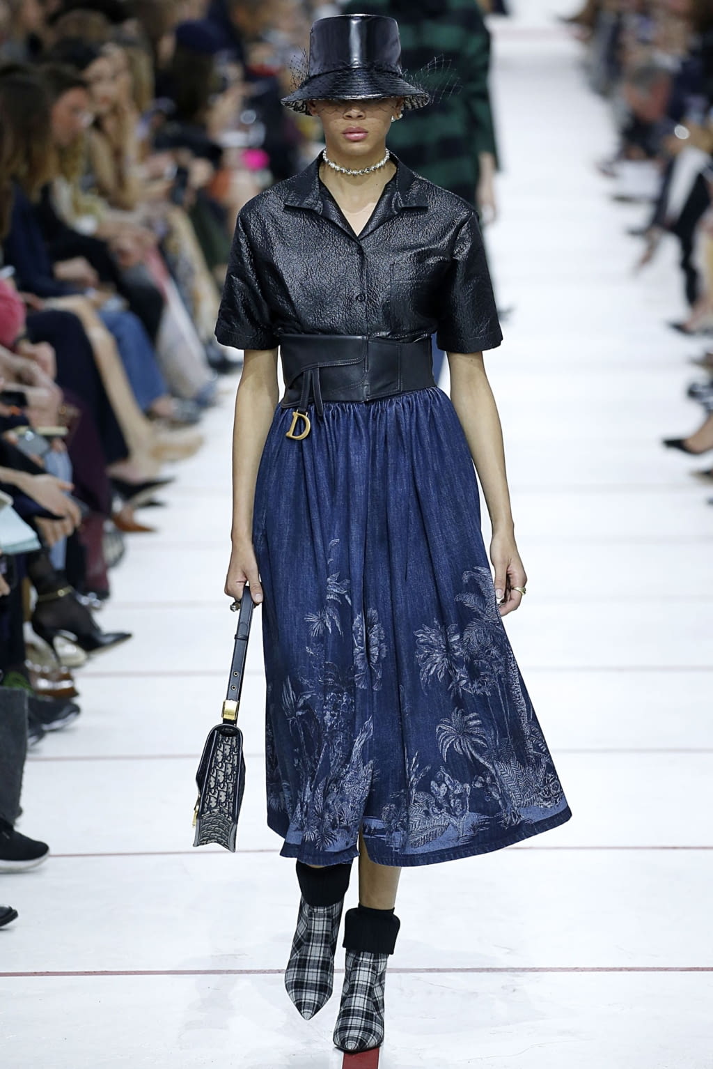 Fashion Week Paris Fall/Winter 2019 look 43 de la collection Christian Dior womenswear