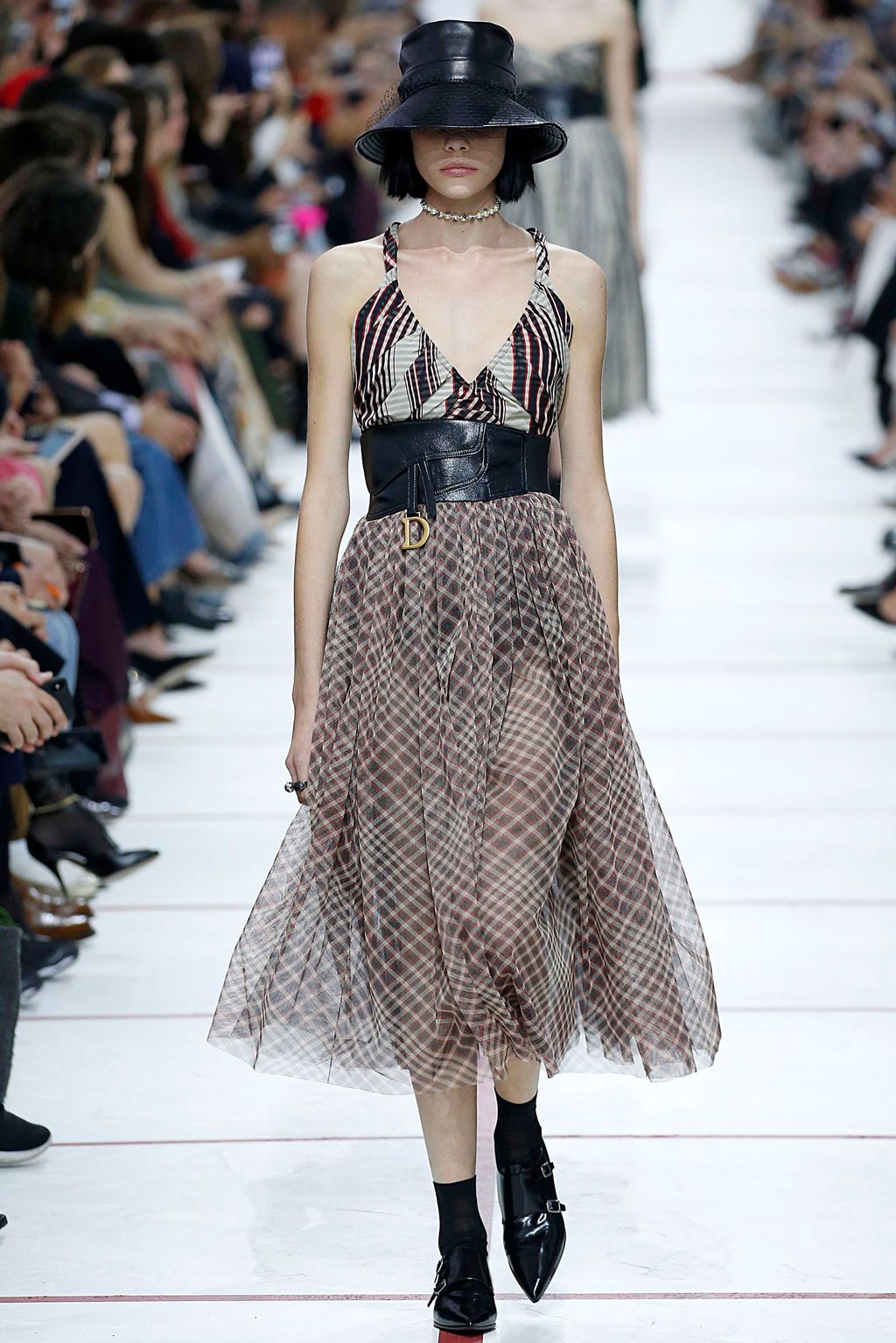 Fashion Week Paris Fall/Winter 2019 look 65 de la collection Christian Dior womenswear