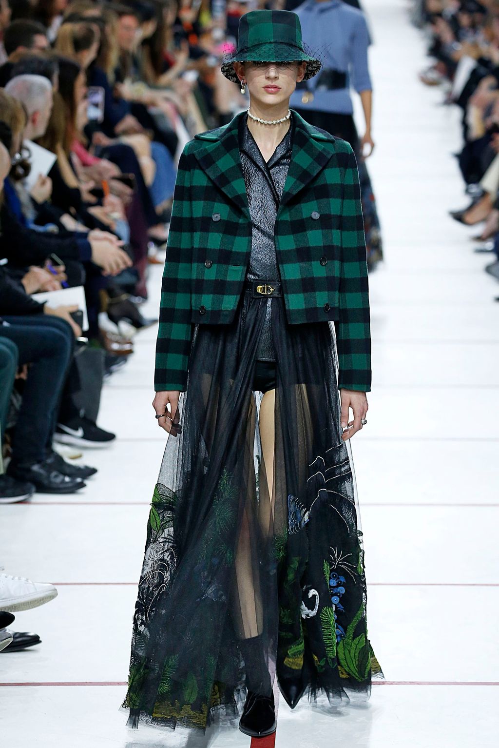 Fashion Week Paris Fall/Winter 2019 look 69 from the Christian Dior collection 女装