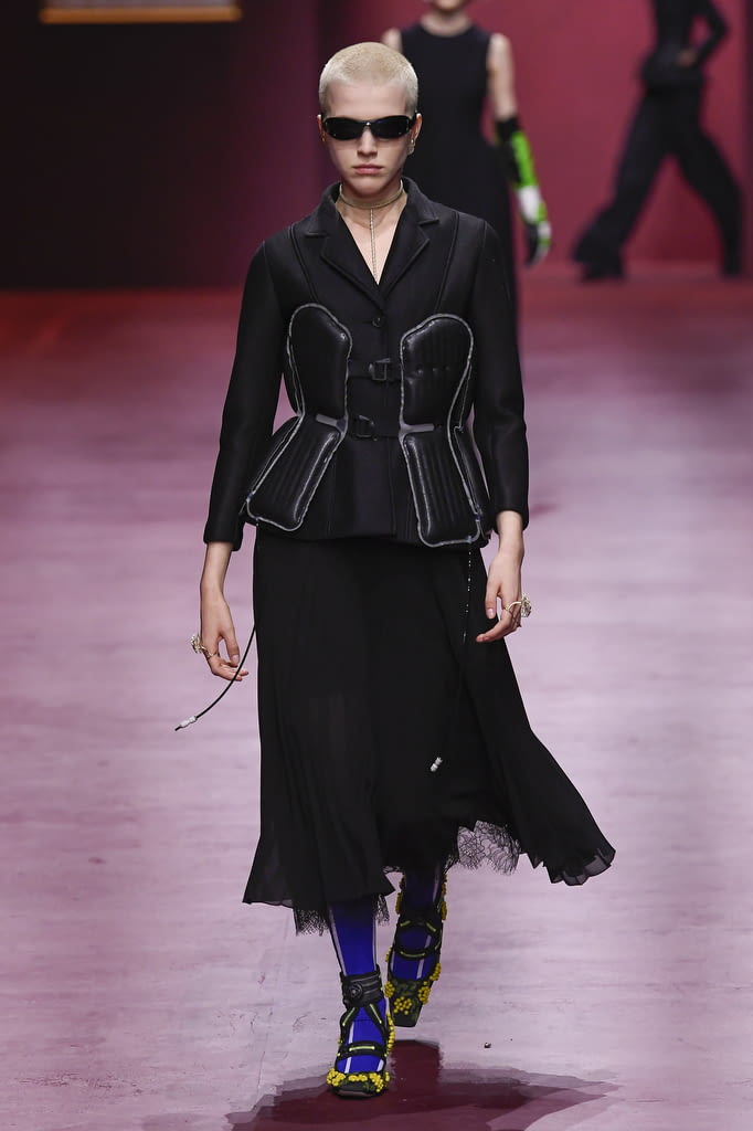 Fashion Week Paris Fall/Winter 2022 look 2 from the Christian Dior collection 女装