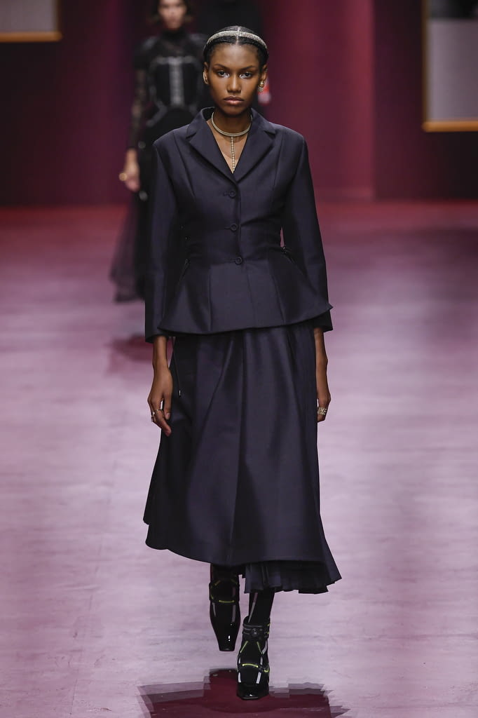 Fashion Week Paris Fall/Winter 2022 look 8 de la collection Christian Dior womenswear