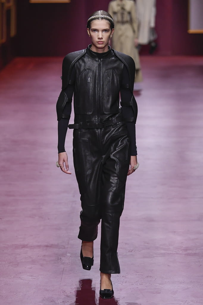 Fashion Week Paris Fall/Winter 2022 look 19 de la collection Christian Dior womenswear