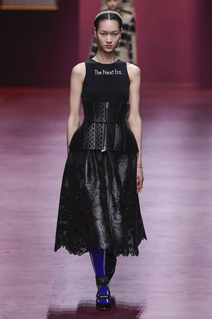 Fashion Week Paris Fall/Winter 2022 look 26 de la collection Christian Dior womenswear