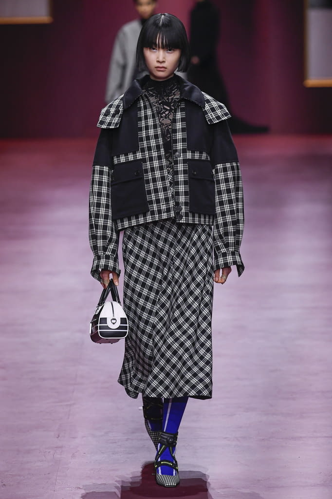 Fashion Week Paris Fall/Winter 2022 look 42 from the Christian Dior collection 女装