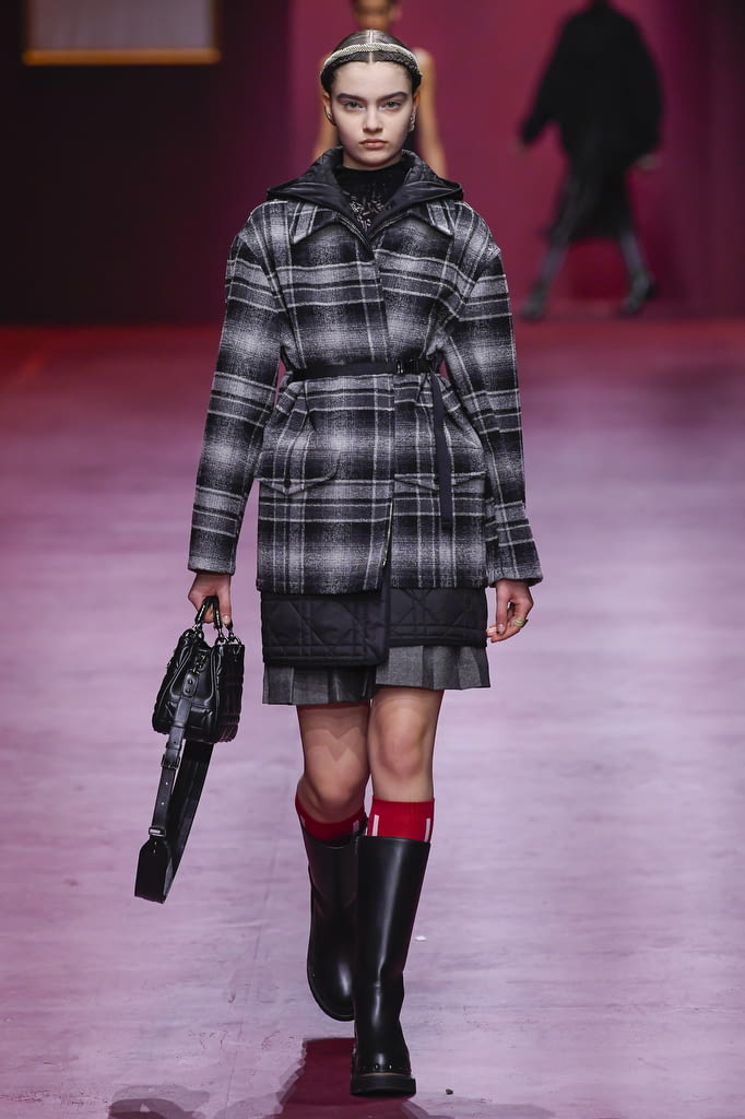 Fashion Week Paris Fall/Winter 2022 look 50 de la collection Christian Dior womenswear