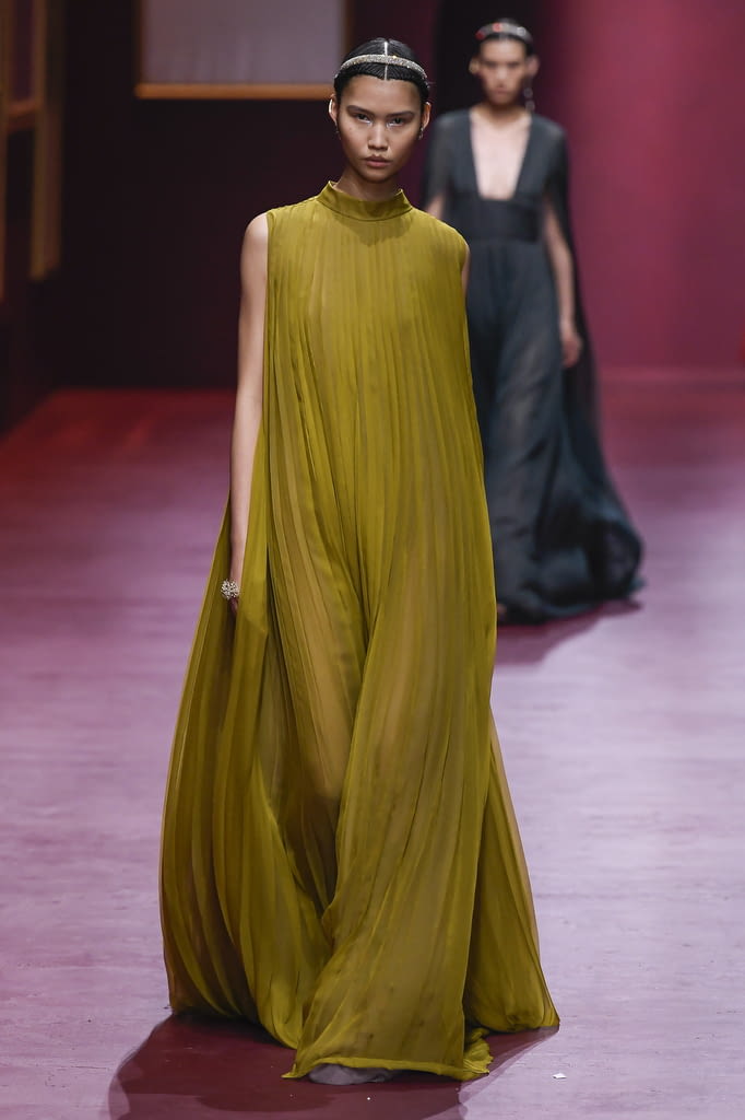 Fashion Week Paris Fall/Winter 2022 look 76 de la collection Christian Dior womenswear