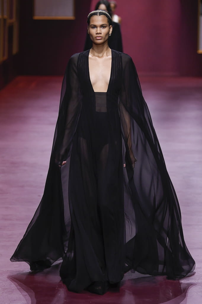 Fashion Week Paris Fall/Winter 2022 look 79 from the Christian Dior collection womenswear