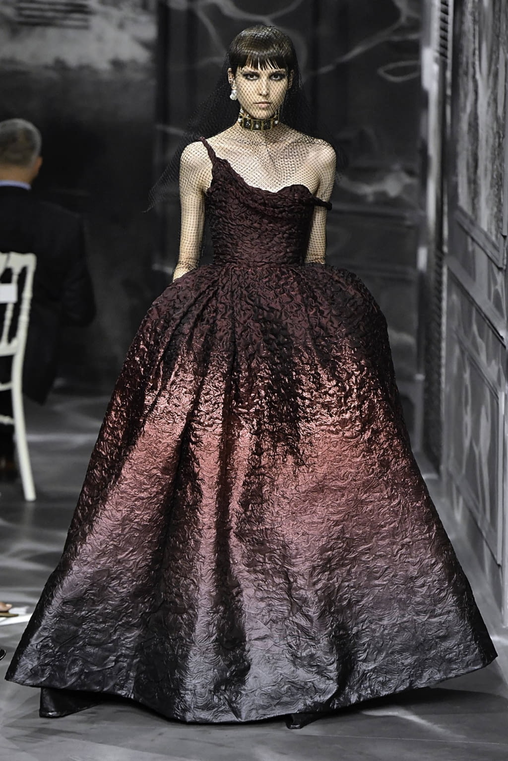 Fashion Week Paris Fall/Winter 2019 look 12 de la collection Christian Dior couture