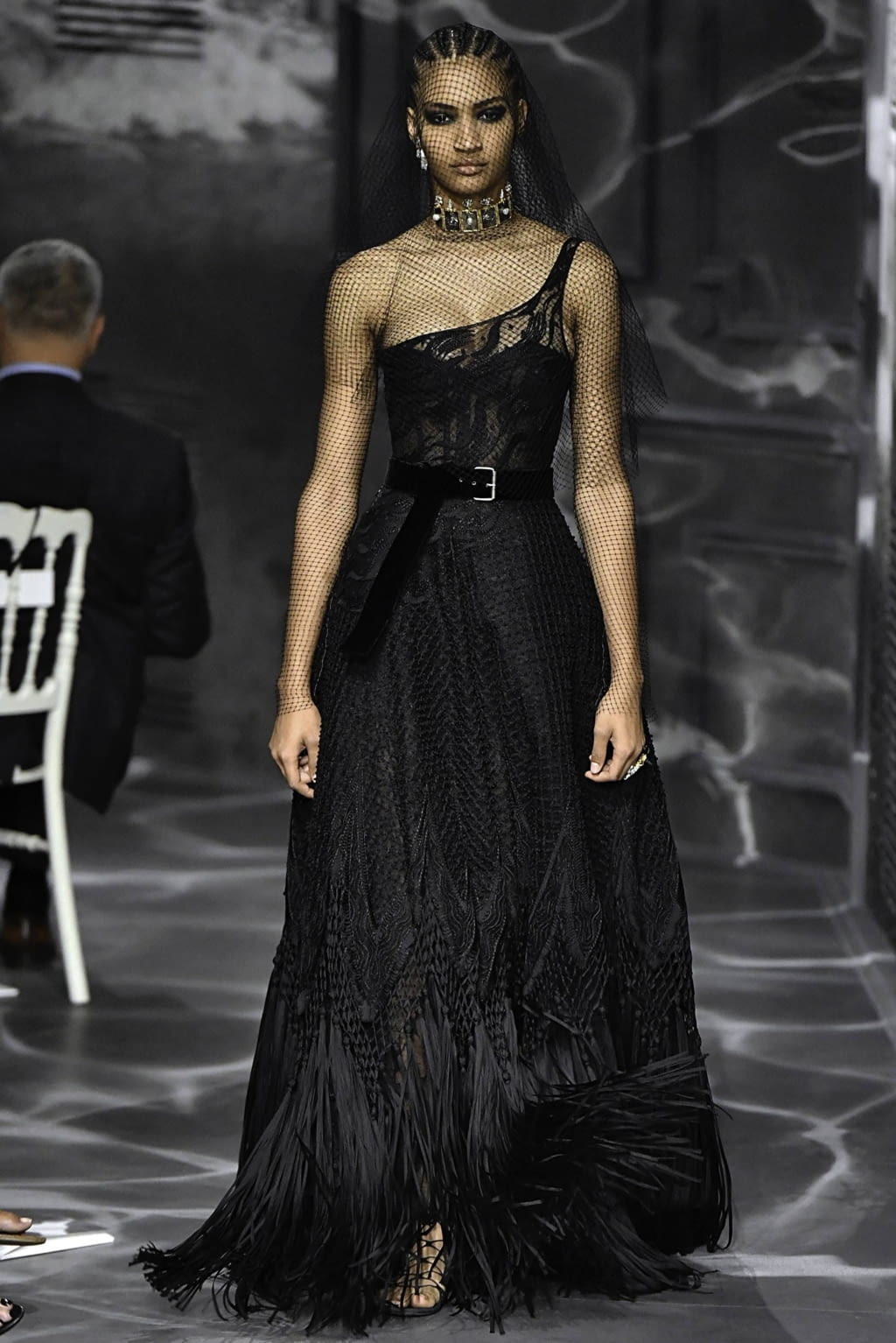 Fashion Week Paris Fall/Winter 2019 look 13 from the Christian Dior collection couture