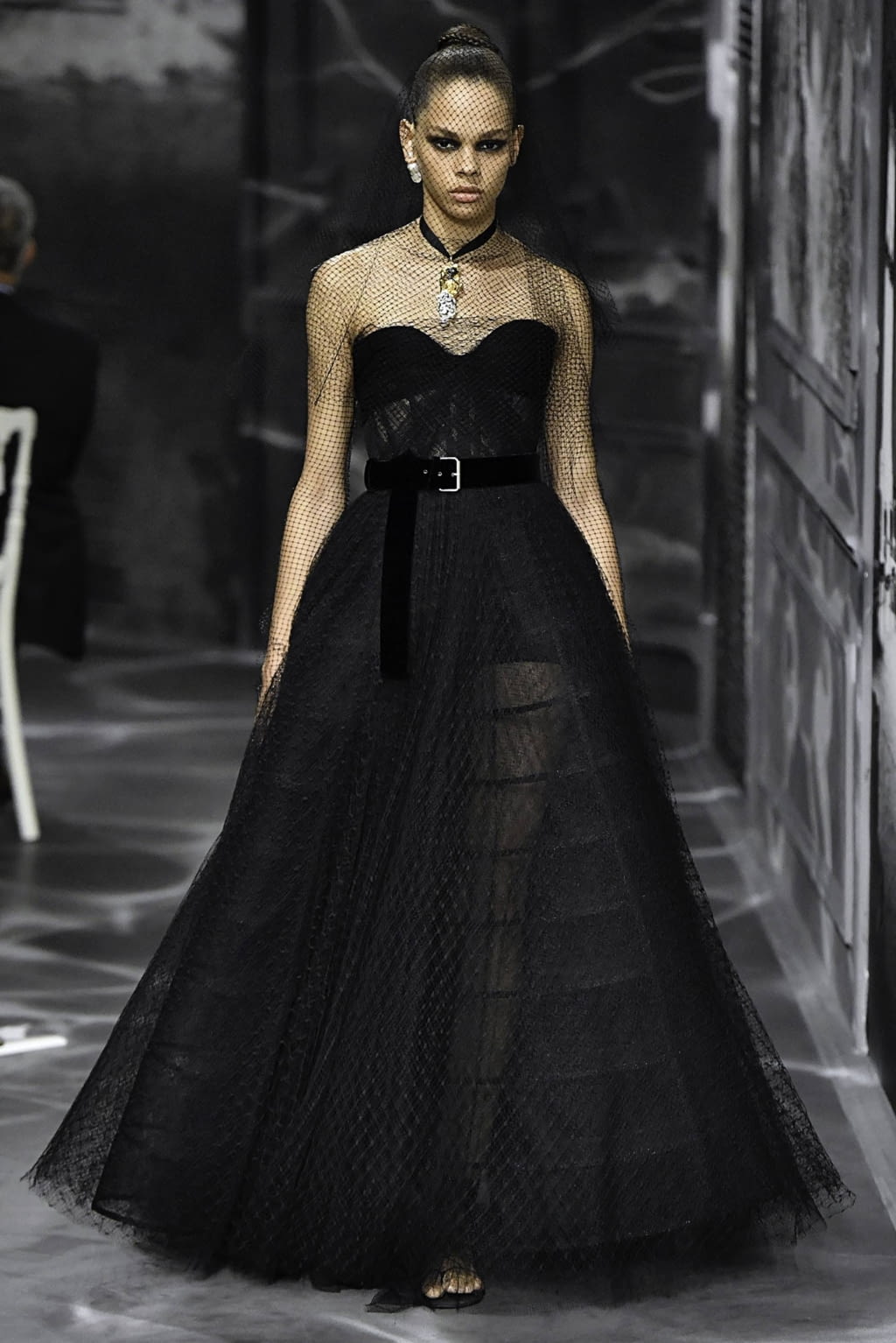 Fashion Week Paris Fall/Winter 2019 look 20 from the Christian Dior collection couture
