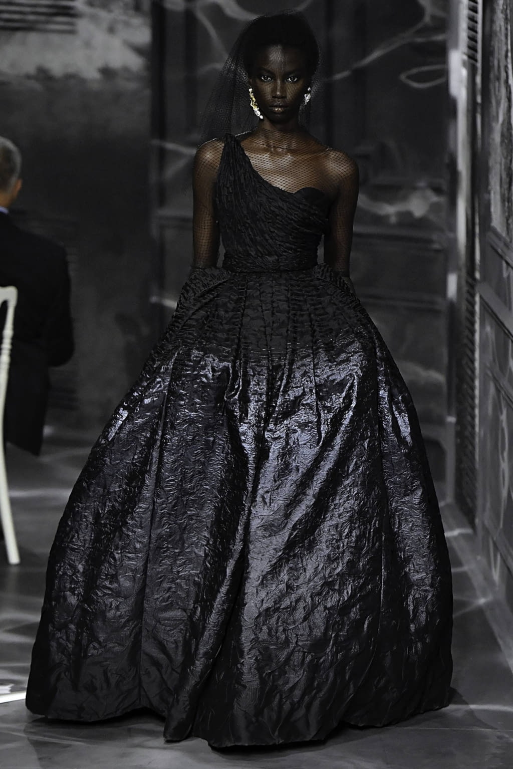 Fashion Week Paris Fall/Winter 2019 look 22 de la collection Christian Dior couture