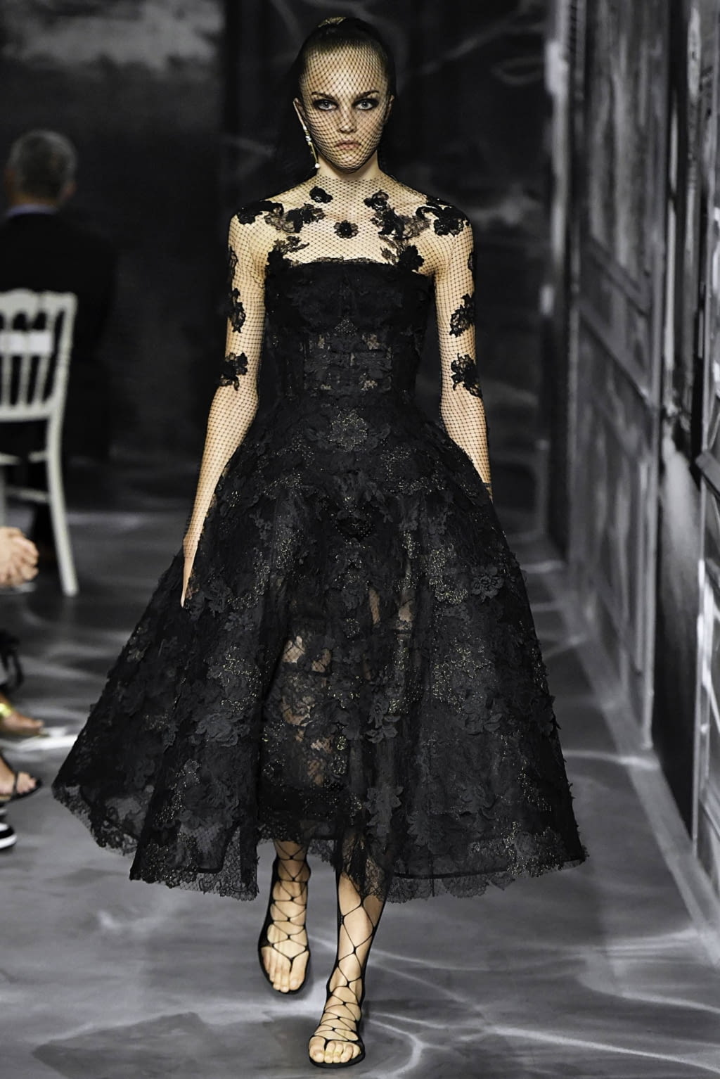 Fashion Week Paris Fall/Winter 2019 look 31 from the Christian Dior collection couture