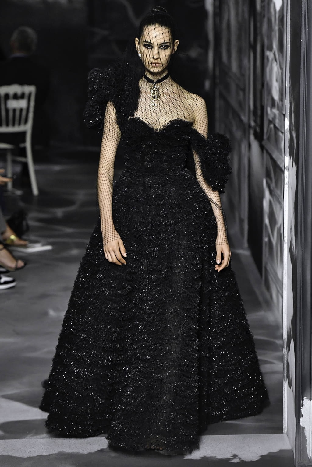 Fashion Week Paris Fall/Winter 2019 look 53 from the Christian Dior collection couture