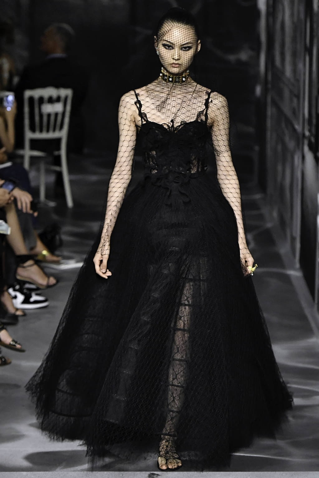 Fashion Week Paris Fall/Winter 2019 look 54 from the Christian Dior collection couture