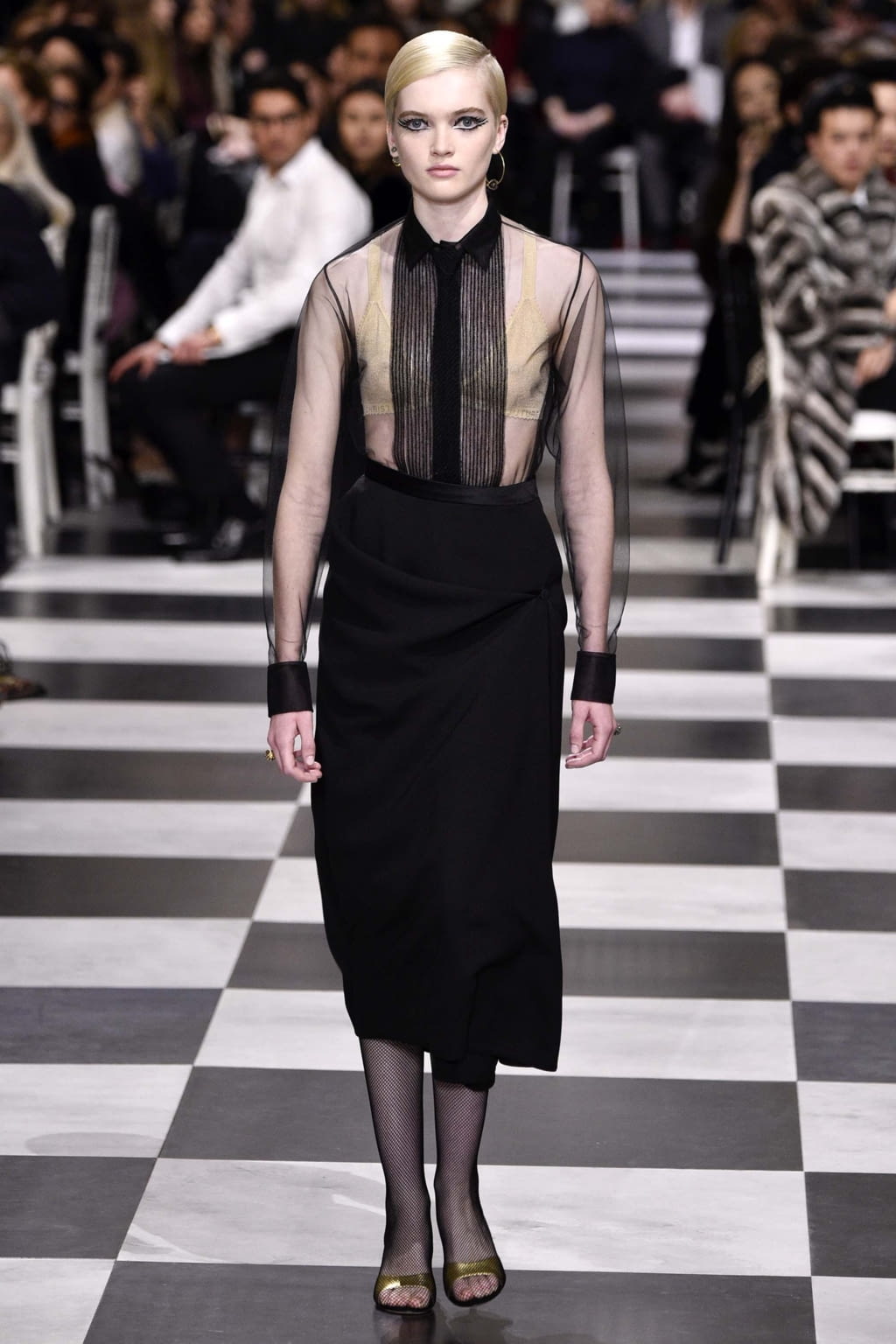 Fashion Week Paris Spring/Summer 2018 look 1 de la collection Christian Dior couture