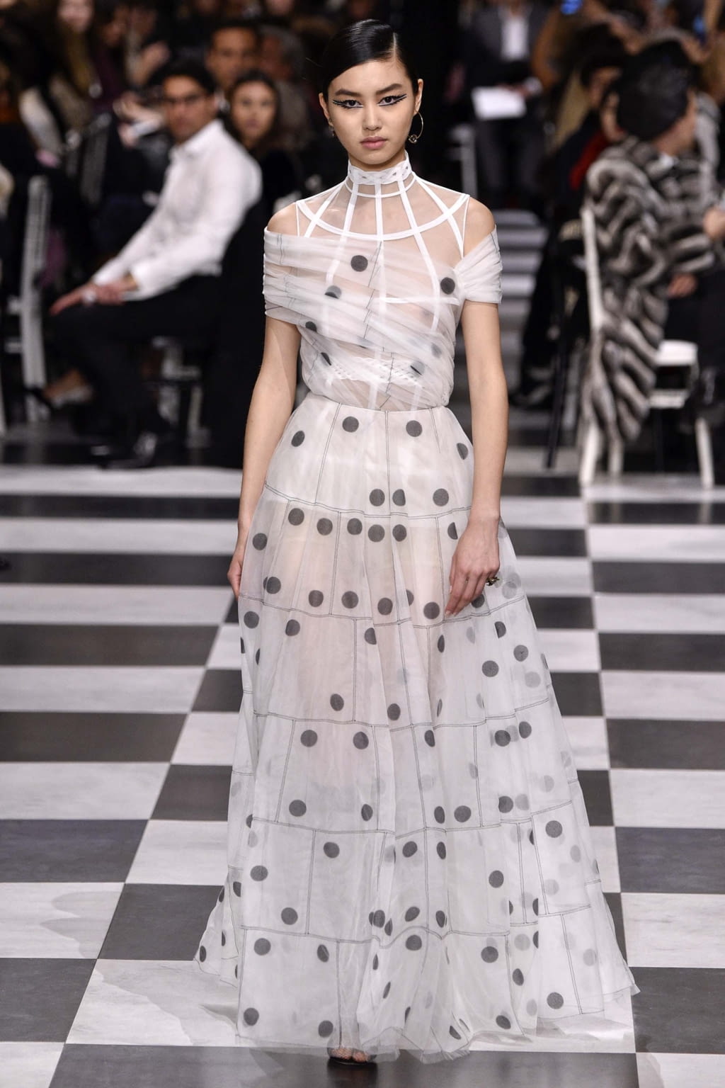 Fashion Week Paris Spring/Summer 2018 look 8 de la collection Christian Dior couture