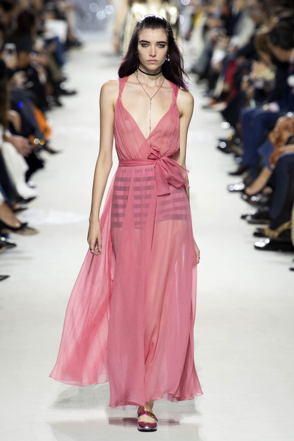 Fashion Week Paris Spring/Summer 2018 look 54 from the Christian Dior collection womenswear