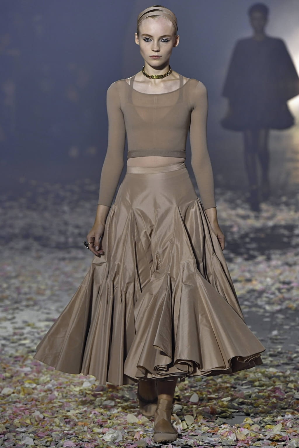 Fashion Week Paris Spring/Summer 2019 look 11 from the Christian Dior collection 女装
