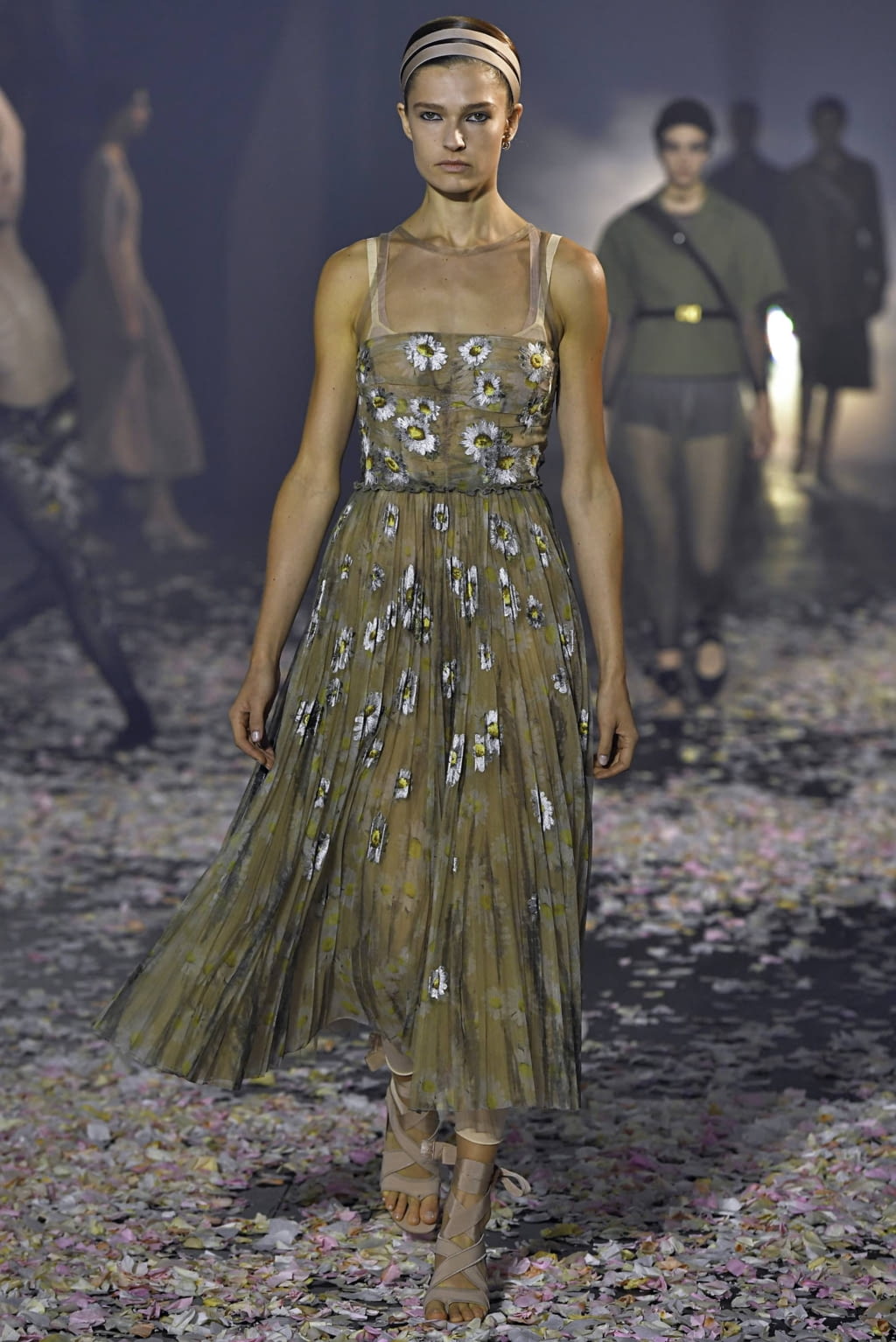 Fashion Week Paris Spring/Summer 2019 look 34 de la collection Christian Dior womenswear