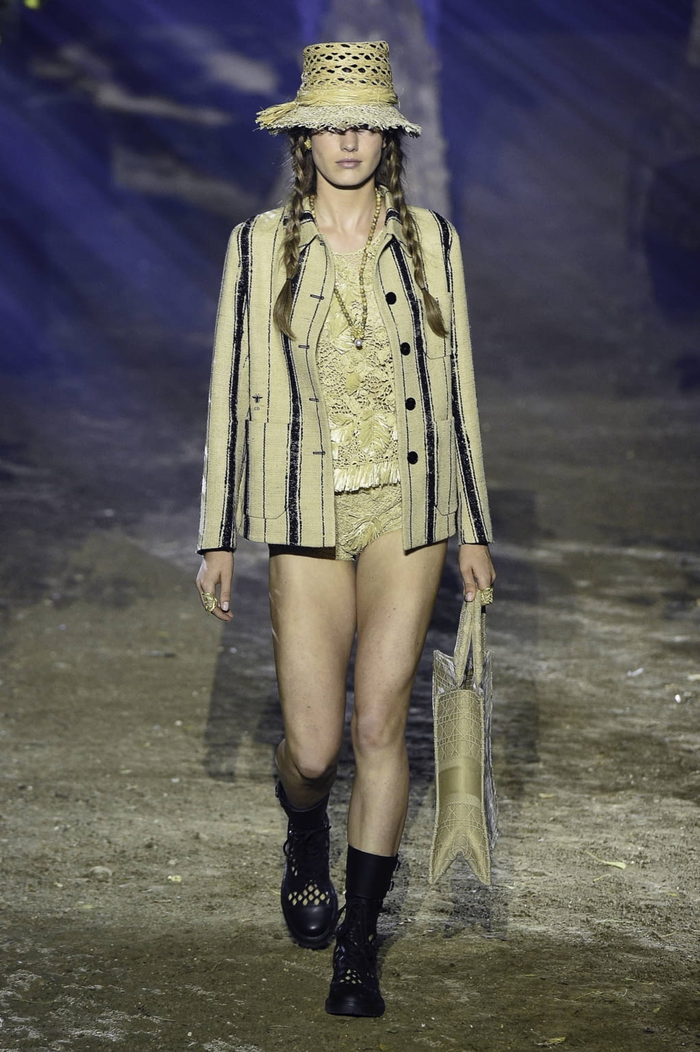 Fashion Week Paris Spring/Summer 2020 look 3 de la collection Christian Dior womenswear