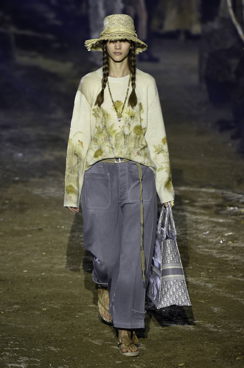 Fashion Week Paris Spring/Summer 2020 look 26 from the Christian Dior collection 女装