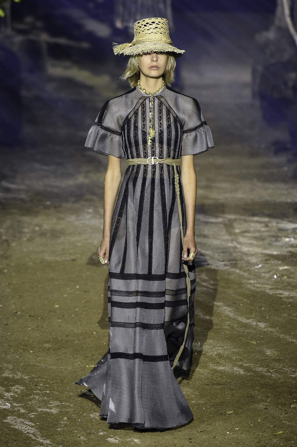 Fashion Week Paris Spring/Summer 2020 look 69 from the Christian Dior collection womenswear