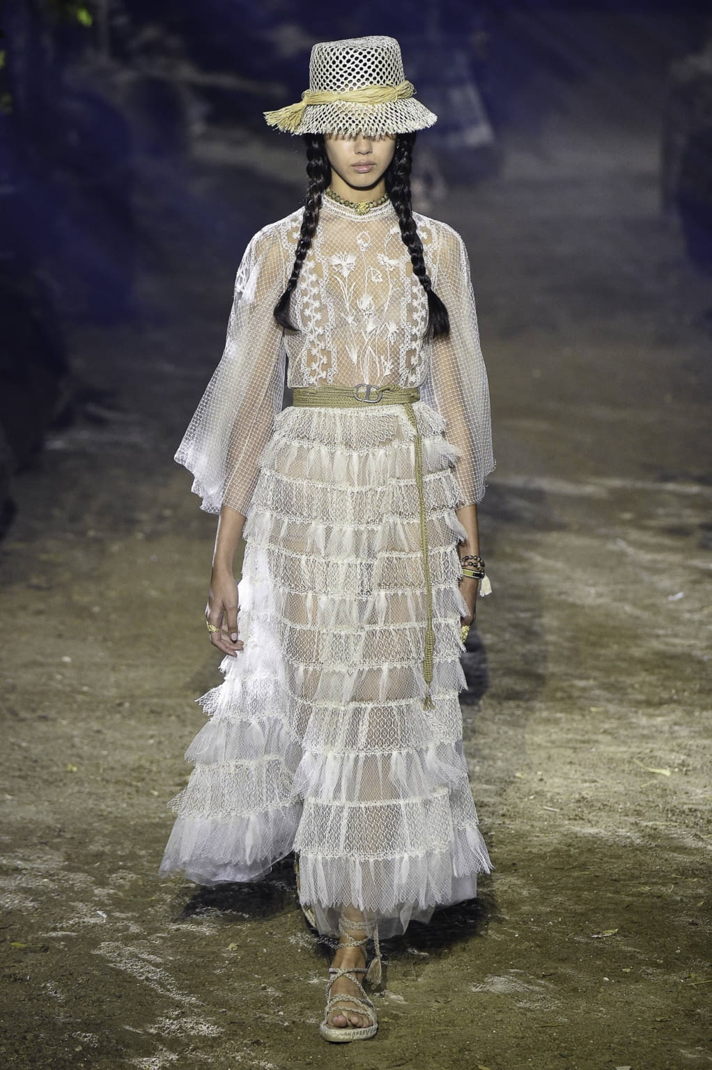 Fashion Week Paris Spring/Summer 2020 look 73 from the Christian Dior collection womenswear