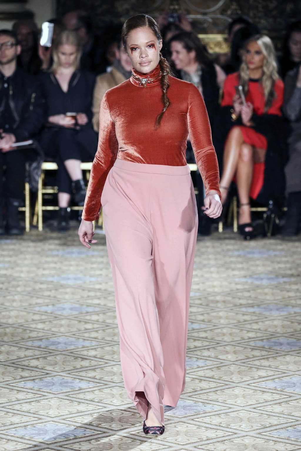 Fashion Week New York Fall/Winter 2017 look 4 from the Christian Siriano collection 女装