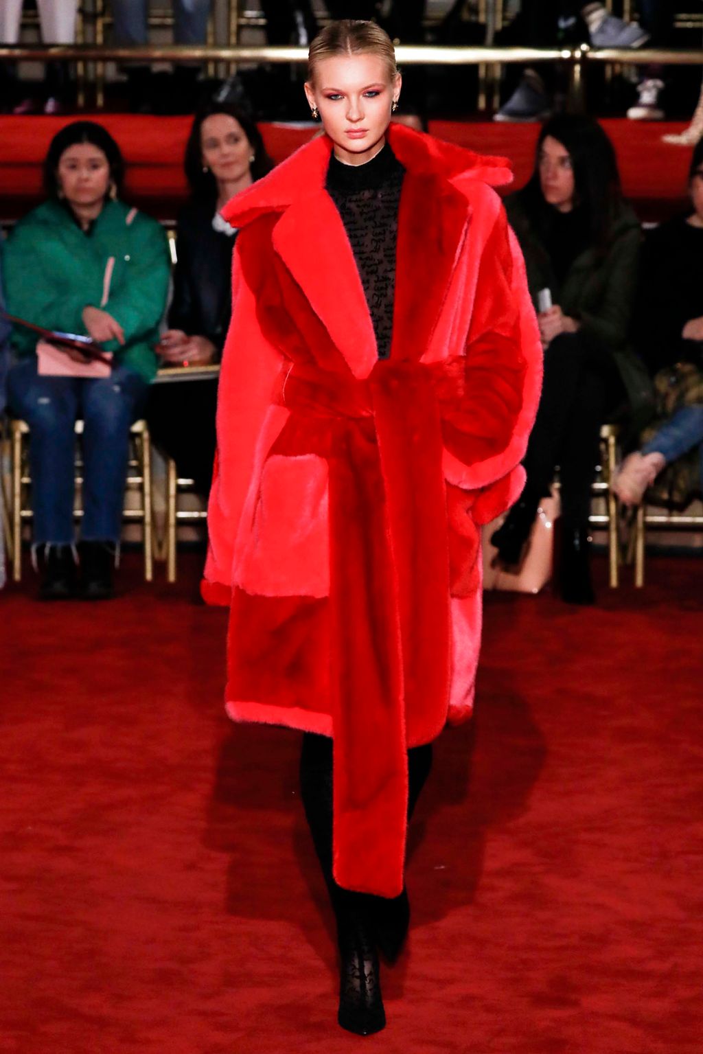 Fashion Week New York Fall/Winter 2018 look 10 from the Christian Siriano collection womenswear