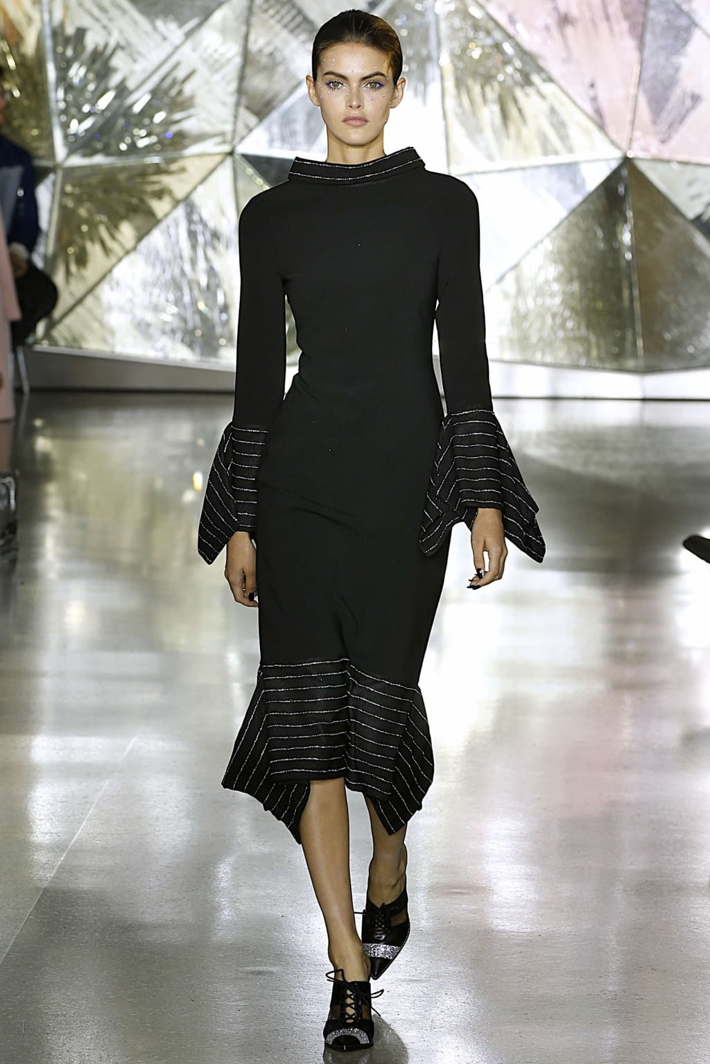 Fashion Week New York Fall/Winter 2019 look 18 from the Christian Siriano collection womenswear