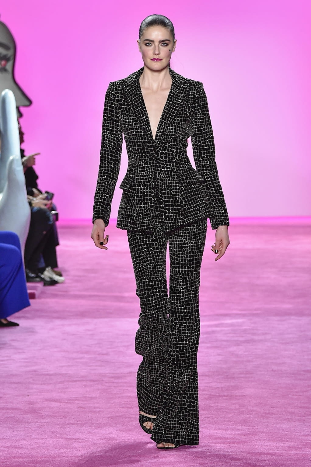 Fashion Week New York Fall/Winter 2020 look 15 from the Christian Siriano collection womenswear