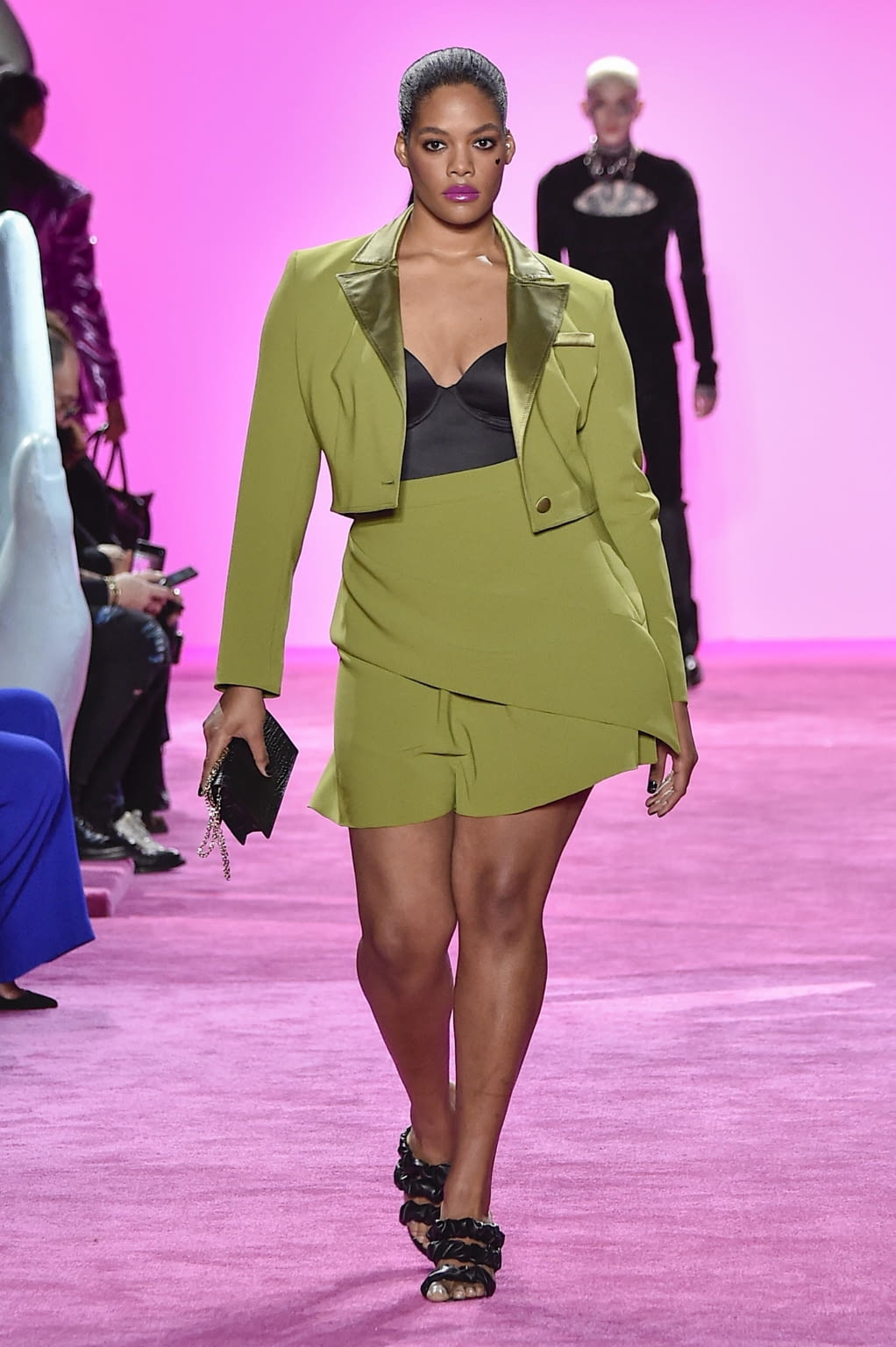 Fashion Week New York Fall/Winter 2020 look 25 from the Christian Siriano collection 女装