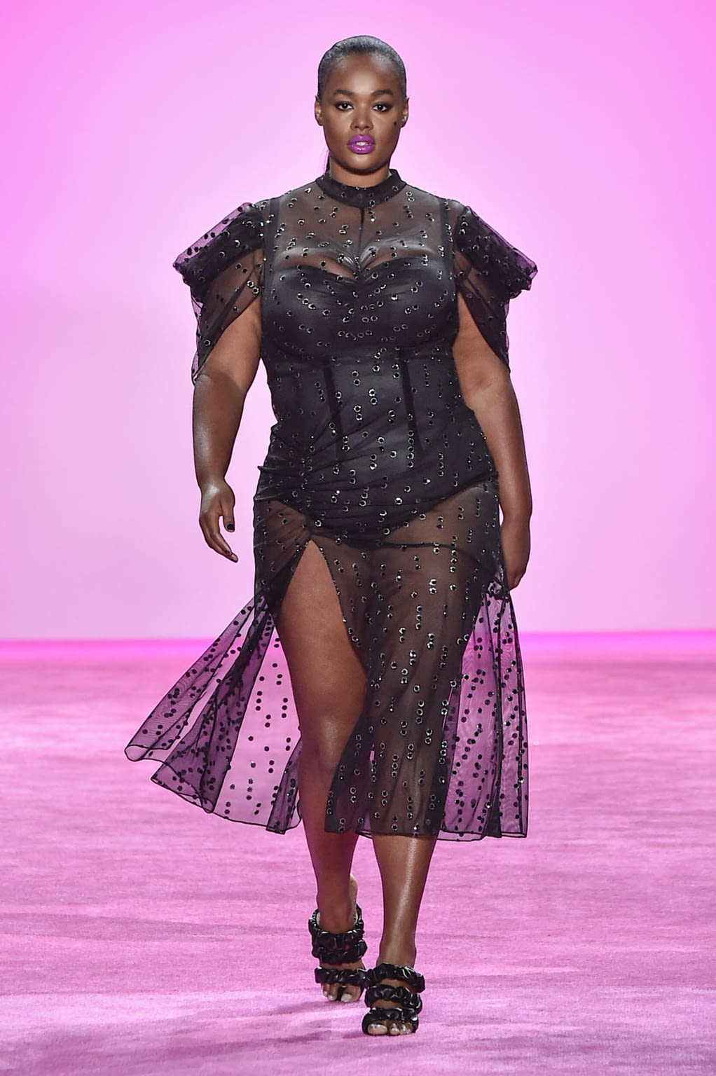 Fashion Week New York Fall/Winter 2020 look 35 from the Christian Siriano collection womenswear