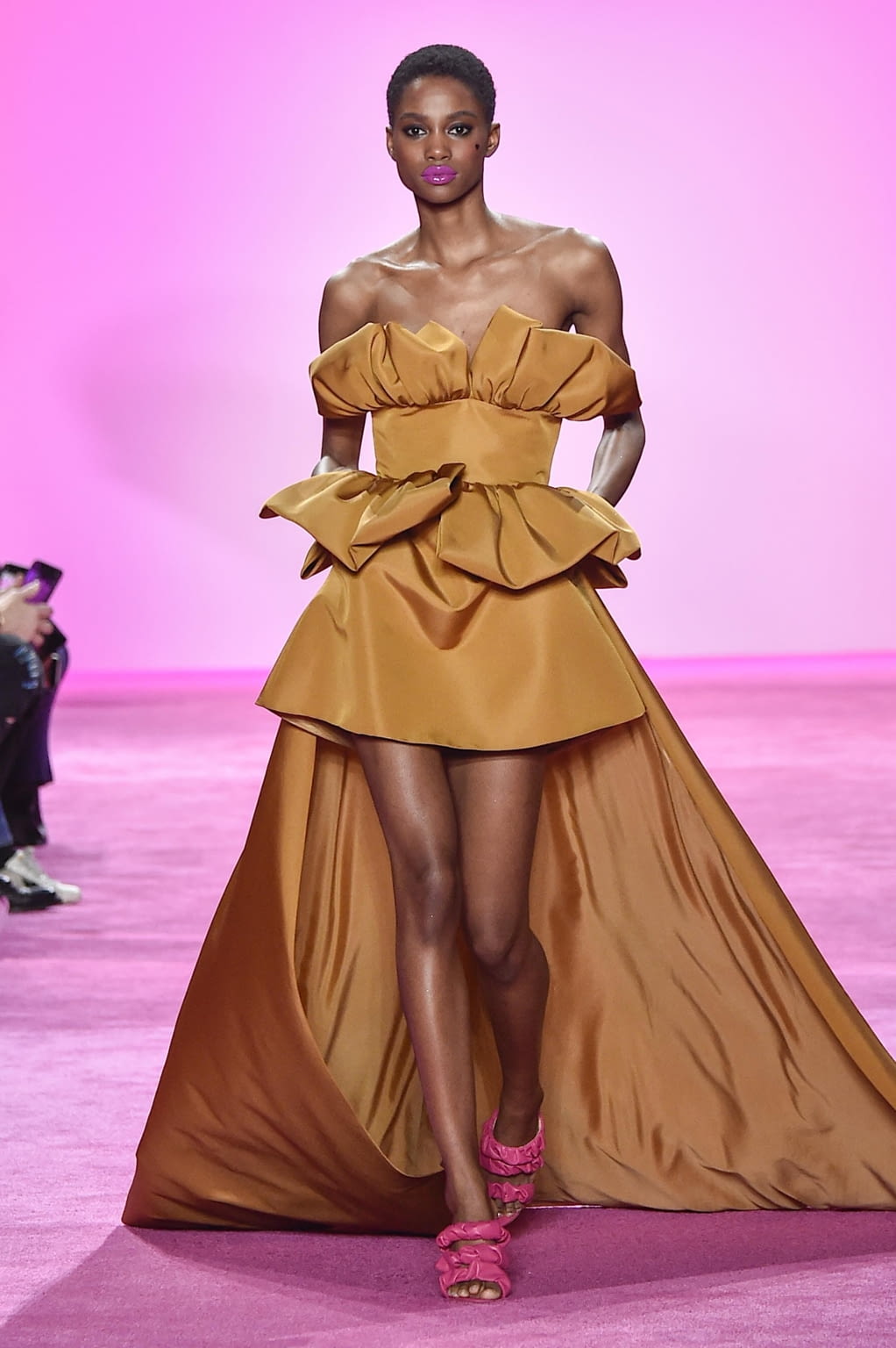 Fashion Week New York Fall/Winter 2020 look 52 from the Christian Siriano collection womenswear
