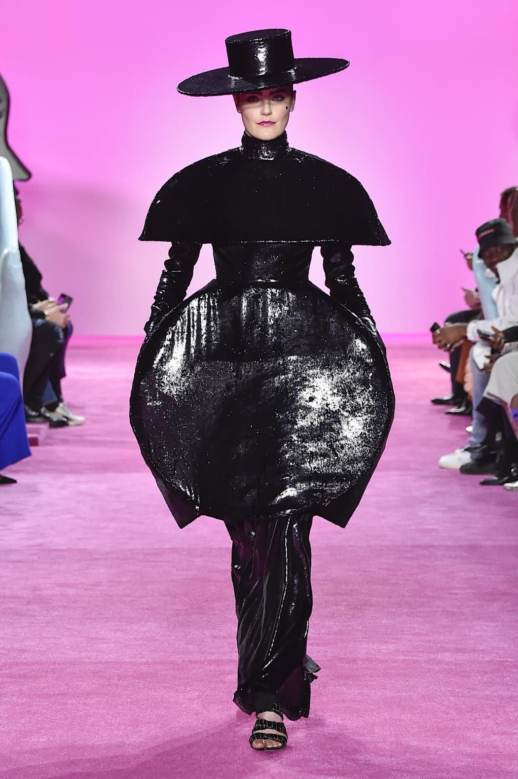 Fashion Week New York Fall/Winter 2020 look 65 from the Christian Siriano collection 女装