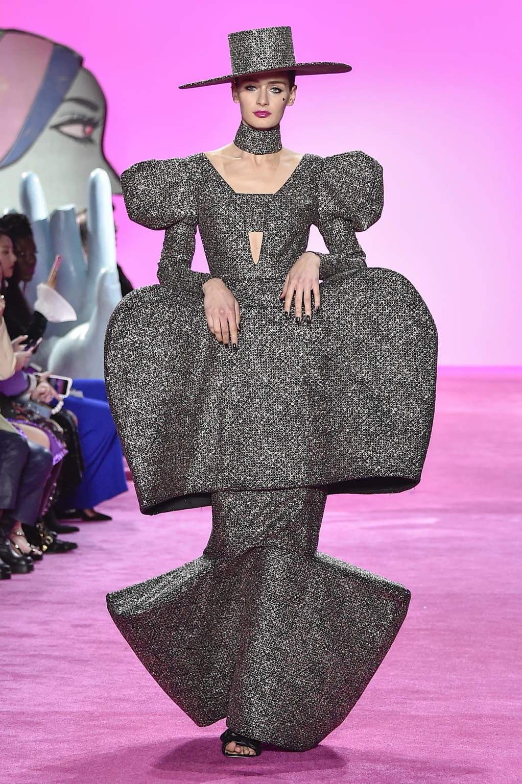 Fashion Week New York Fall/Winter 2020 look 66 from the Christian Siriano collection 女装