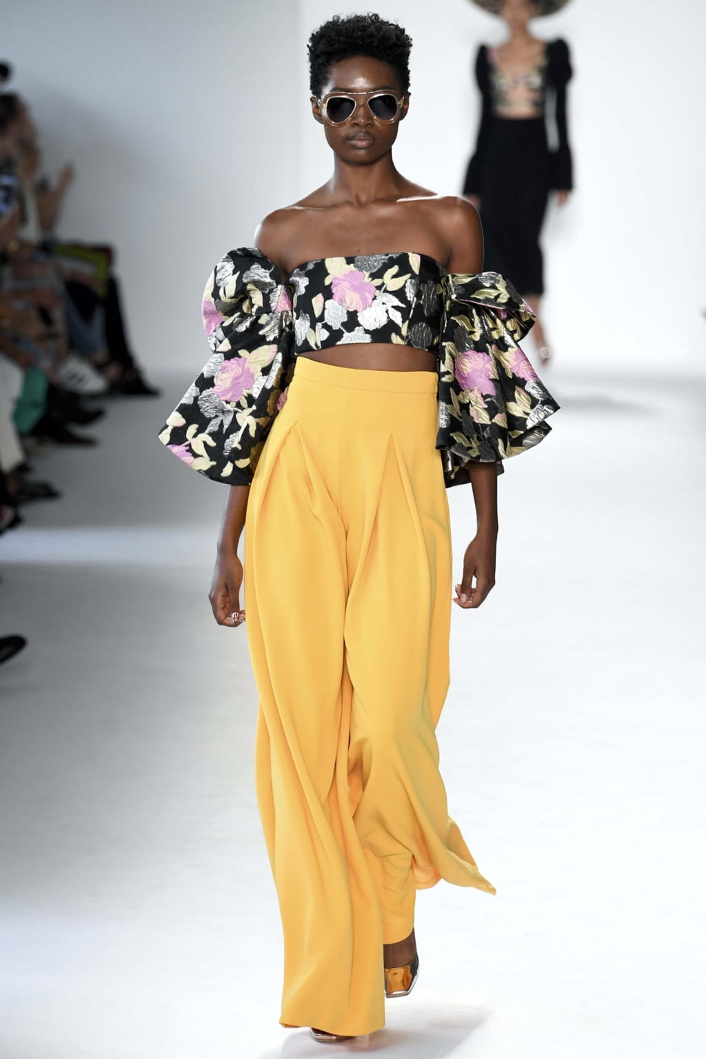 Fashion Week New York Spring/Summer 2018 look 20 from the Christian Siriano collection womenswear