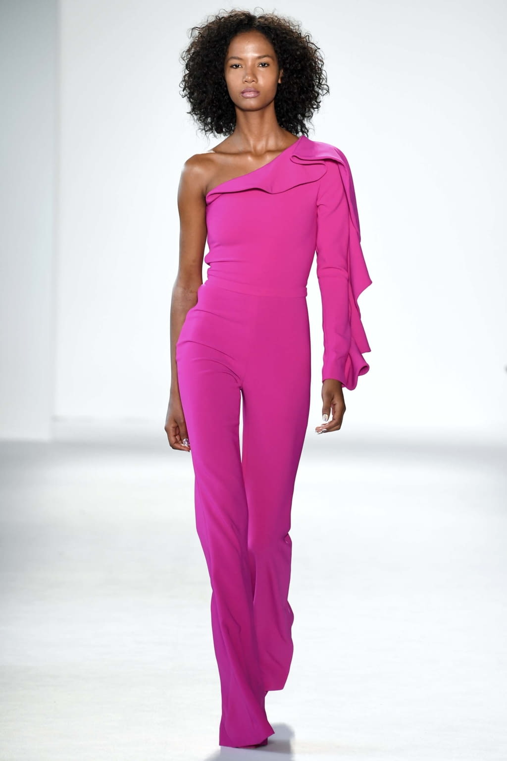 Fashion Week New York Spring/Summer 2018 look 34 from the Christian Siriano collection 女装