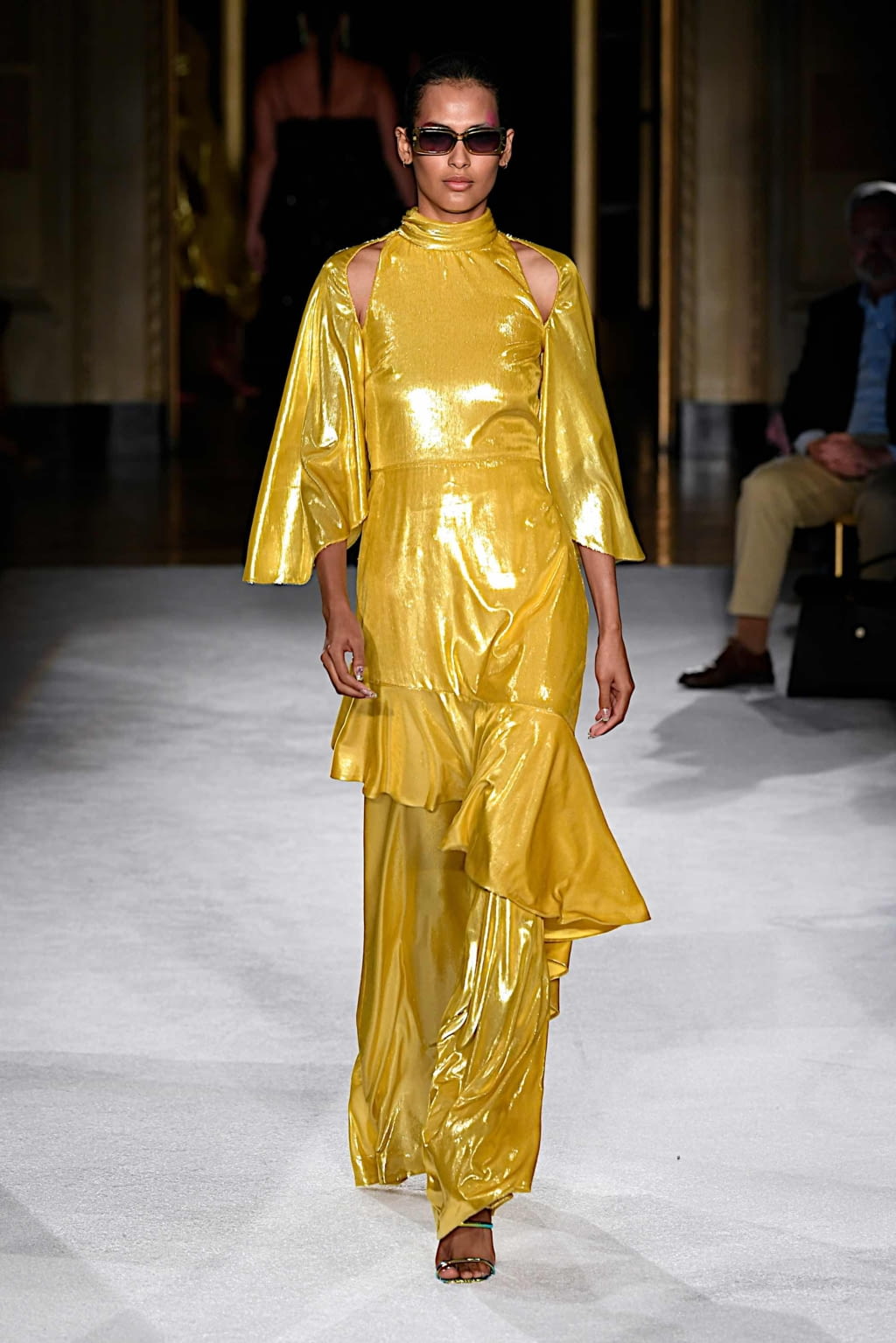 Fashion Week New York Spring/Summer 2020 look 29 from the Christian Siriano collection womenswear