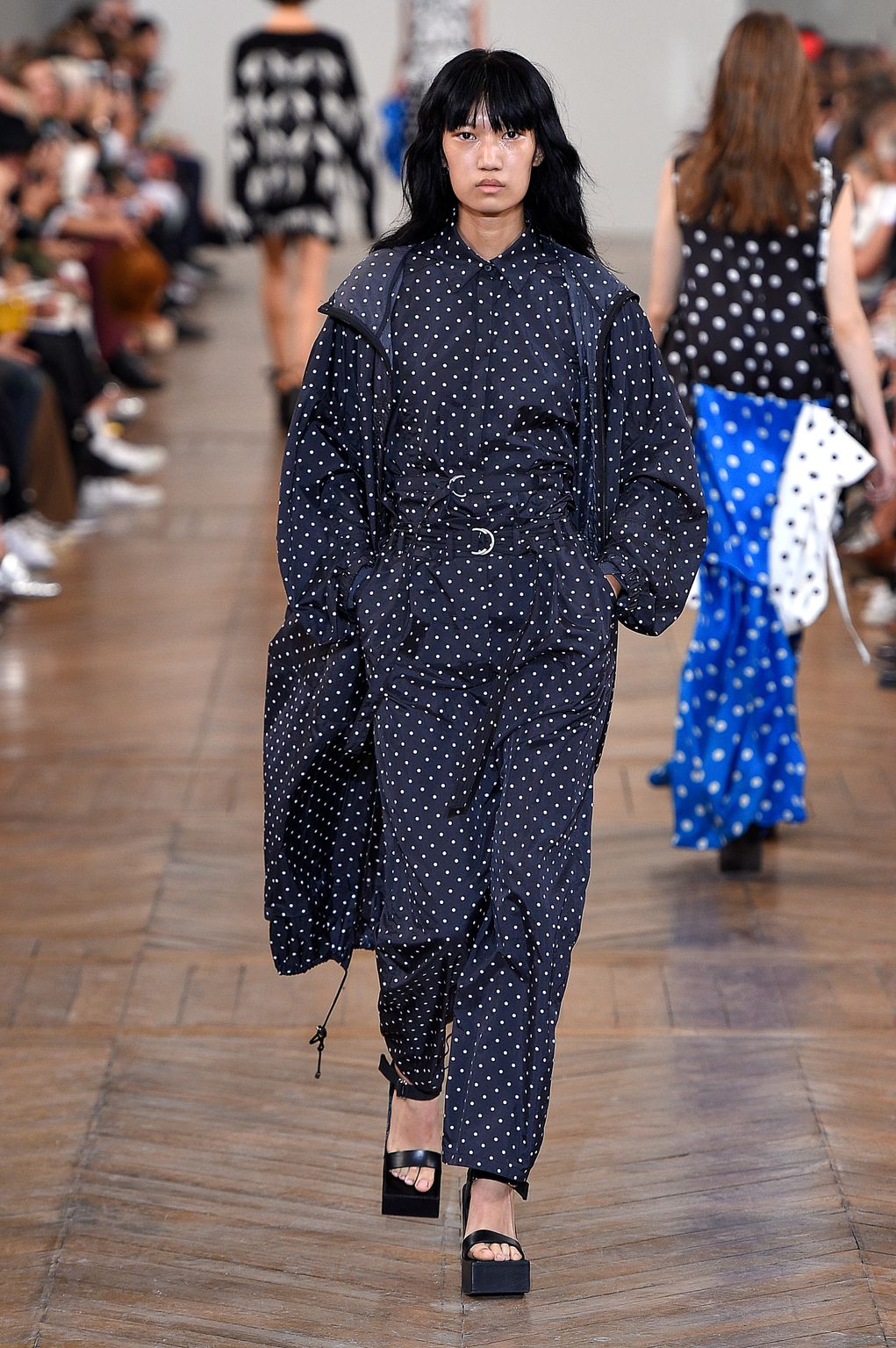 Fashion Week Paris Spring/Summer 2017 look 7 from the Christian Wijnants collection womenswear