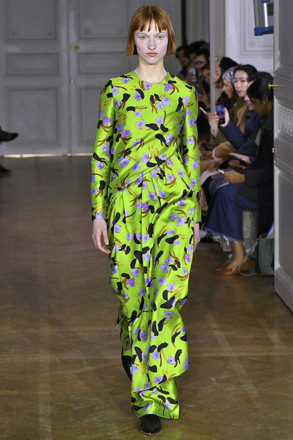 Fashion Week Paris Fall/Winter 2019 look 14 from the Christian Wijnants collection womenswear